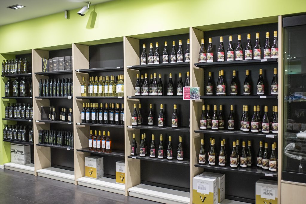 Tienda-Virgen-Vina-interior